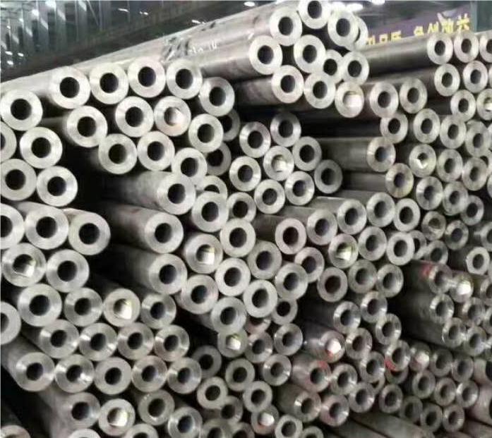 白银GB8162结构用无缝钢管
