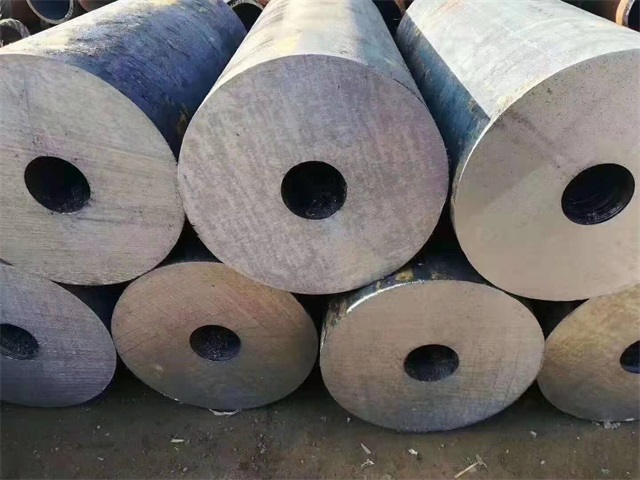 白银35crmo厚壁无缝钢管
