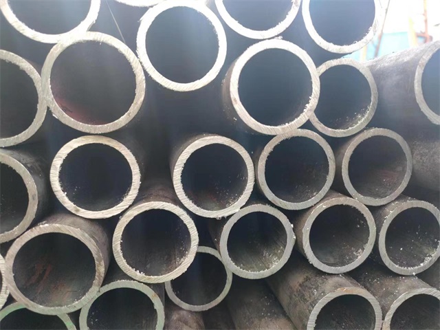 白银27simn无缝钢管厂